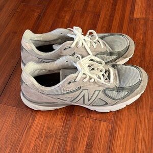 Men’s New Balance 990v4 Core Sneakers Gray Retro